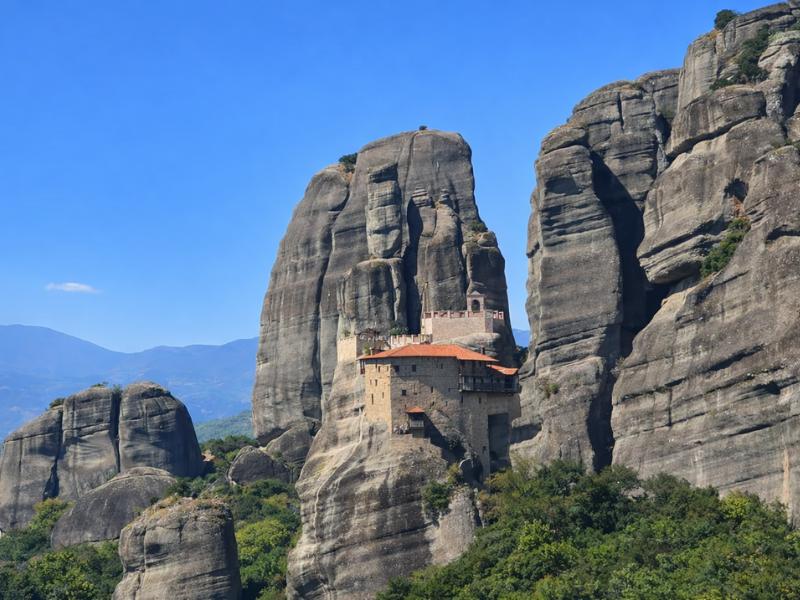 Athens to Meteora: Full-Day Tour with Expert Local Guide & Greek Meal