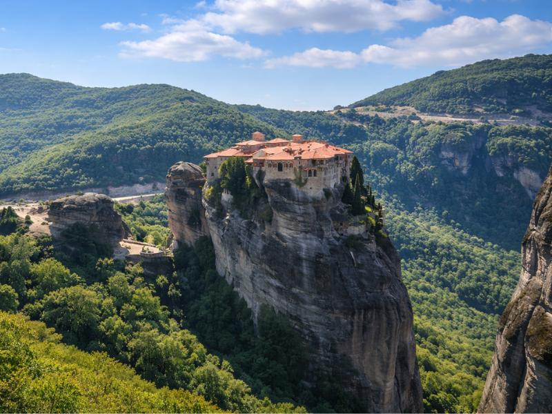 Early Morning Meteora Tour – Small Group with Local Guide